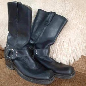 Durango Black Boots (looks like Frye). Size 8